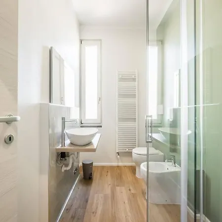 Cucchiari 8c 公寓 摩德纳